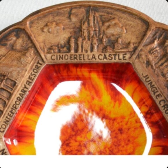 Walt Disney World Souvenir Plate Faux Wood Lava Glaze Glass By Treasurecraft - Picture 5 of 10